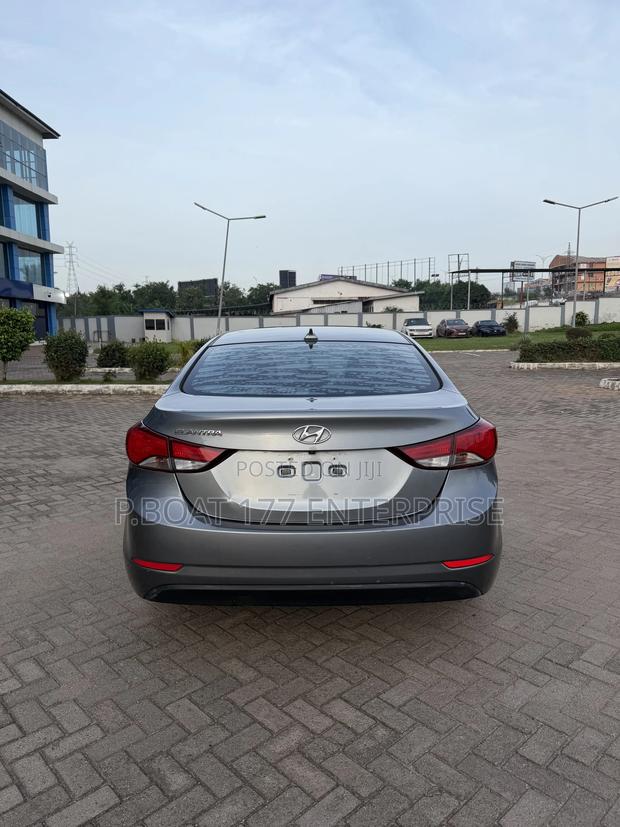 Hyundai Elantra 2016 Gray