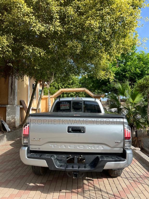 Toyota Tacoma SR Double Cab 5' Bed V6 AT 2023 Silver
