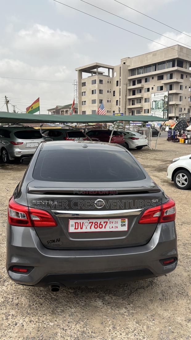 Nissan Sentra SR 2018 Gray