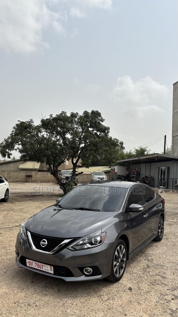 Nissan Sentra SR 2018 Gray