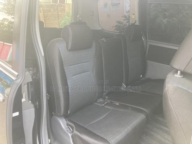 Toyota Voxy 2011 Black