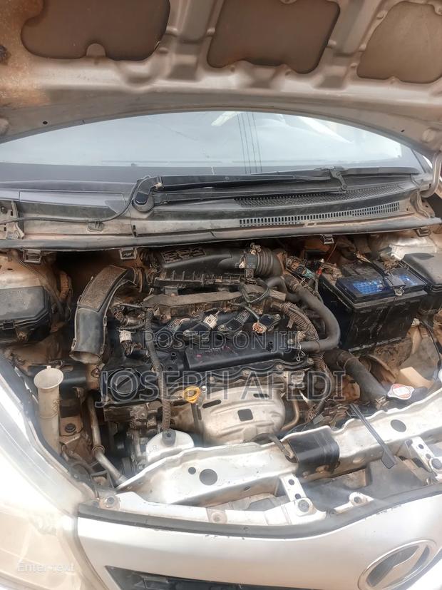 Toyota Vitz 1.3 AWD 5dr 2013 Silver