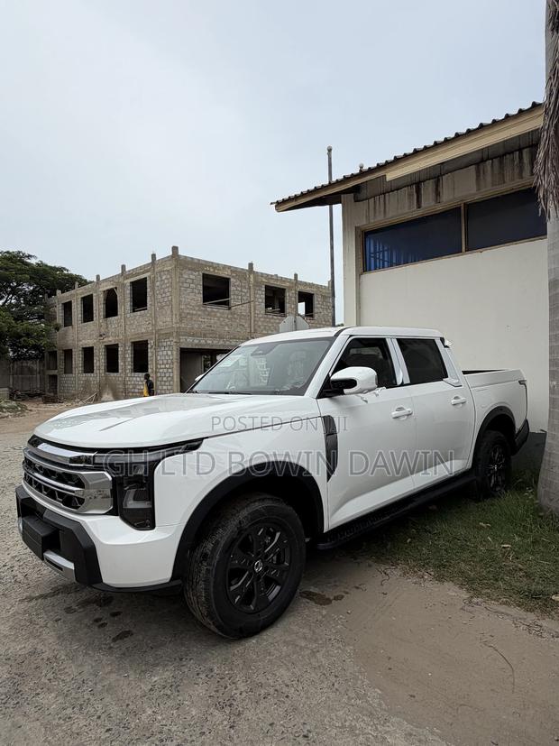 New Nissan Z9 2.3T Diesel 4WD 2025 White
