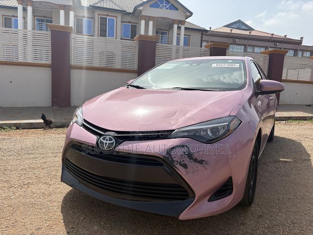 Toyota Corolla 2018 Pink