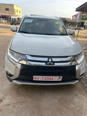 Mitsubishi Outlander 2019 White for sale