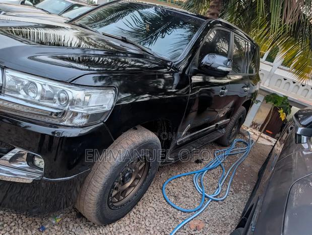 Toyota Land Cruiser 2018 Black