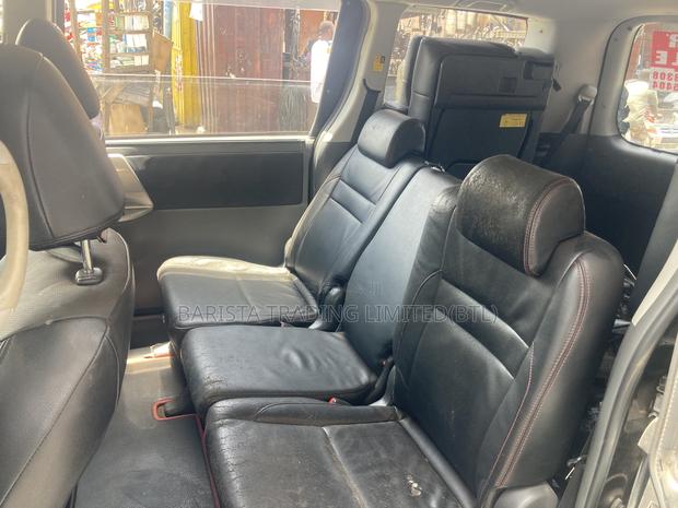 Toyota Voxy 2010 Black