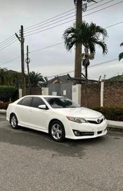 Toyota Camry SE 4dr Sedan (2.5L 4cyl 6A) 2014 White for sale