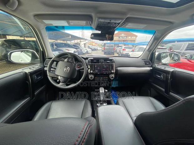 Toyota 4-Runner TRD Off Road 2021 White