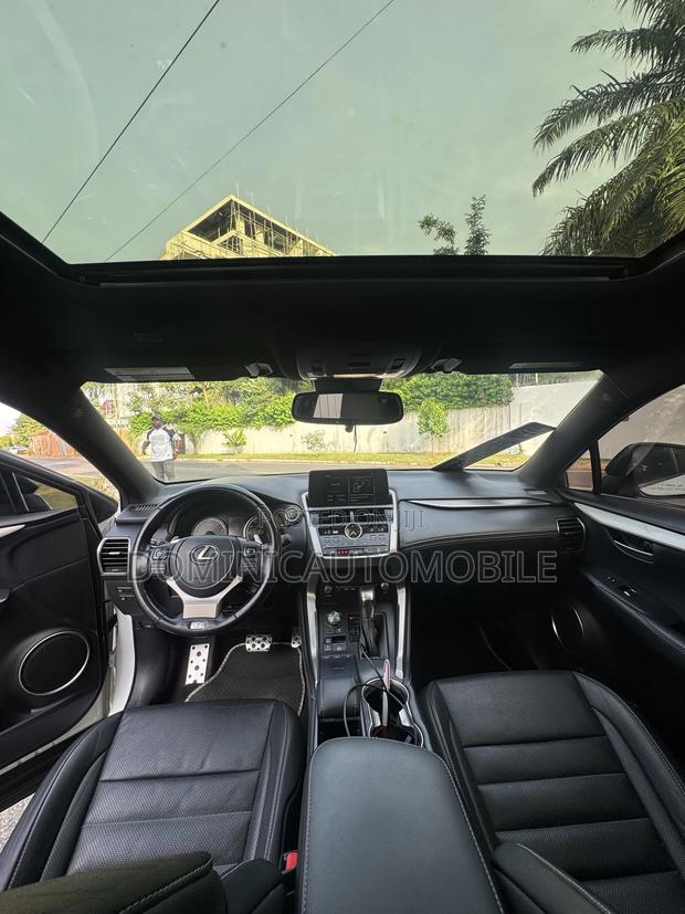 Lexus NX 300h FWD 2021 White