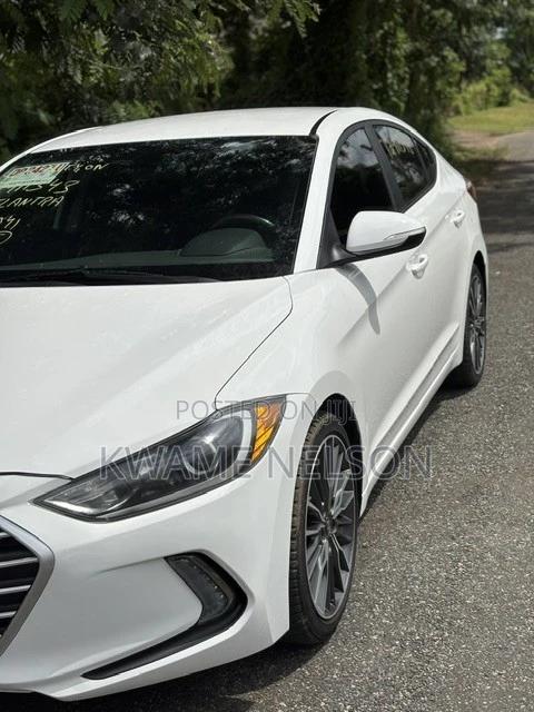 Hyundai Elantra Value Edition Sedan FWD (2.0L 4cyl 6A) 2017 White