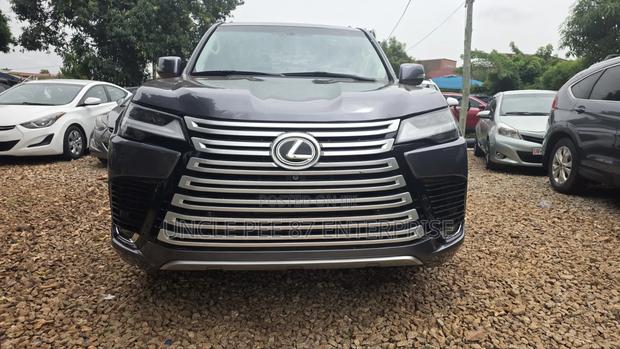 Lexus LX 570 (5 seats) AWD 2015 Gray