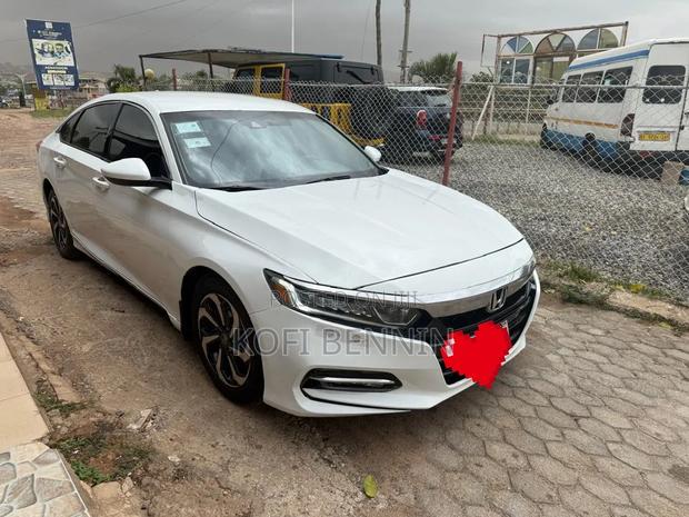 Honda Accord Sport (1.5L 4cyl Turbo CVT) 2019 White