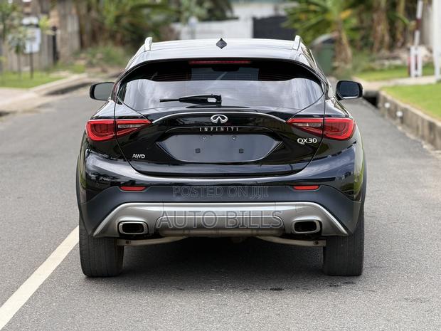 Infiniti QX30 2018 Black
