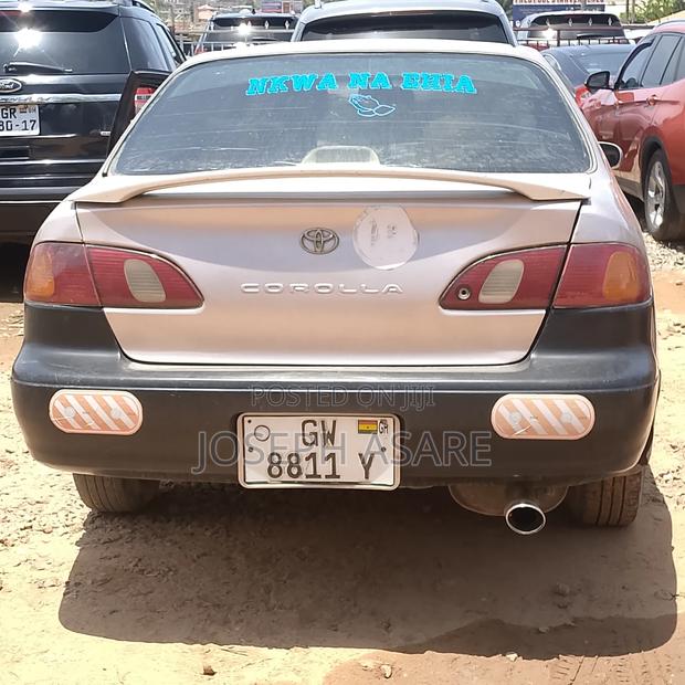 Toyota Corolla 1998 Gray