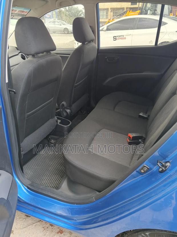 Hyundai I10 2013 Blue