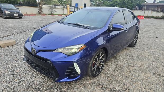 Toyota Corolla SE 4dr Sedan (1.8L 4cyl CVT) 2017 Blue