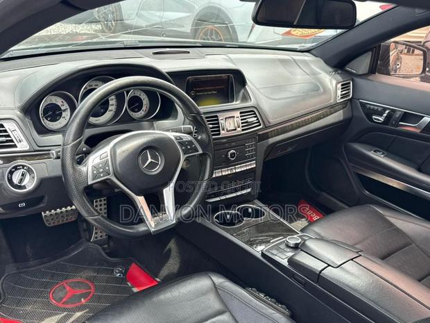 Mercedes-Benz E550 2017 Green
