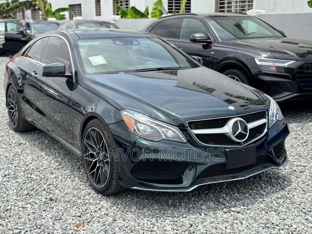 Mercedes-Benz E550 2017 Green