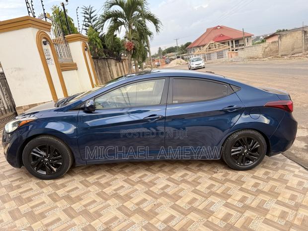 Hyundai Elantra SE Sedan FWD (1.8L 4cyl 6A) 2016 Blue