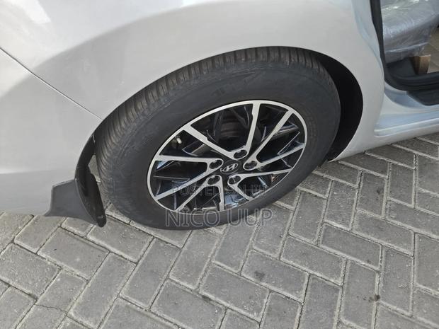 Hyundai Elantra SE 2019 Gray