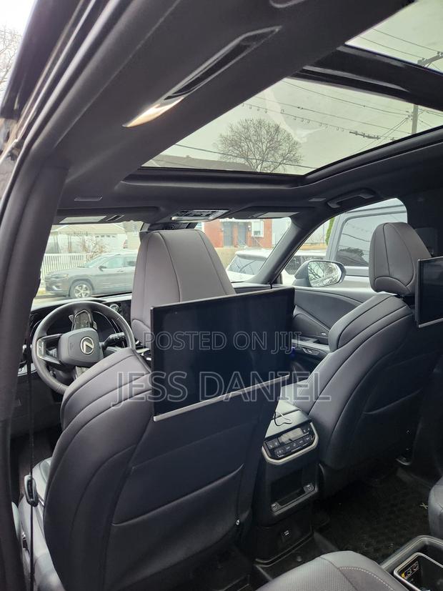 Lexus TX TX 500h AWD 2024 Gray
