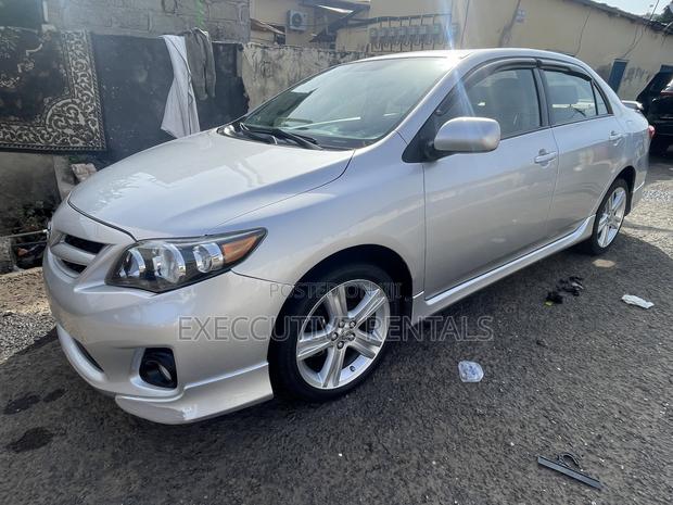 Toyota Corolla 2013 Silver