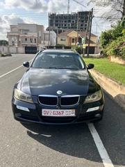 BMW 320i Wagon RWD 2010 Blue for sale