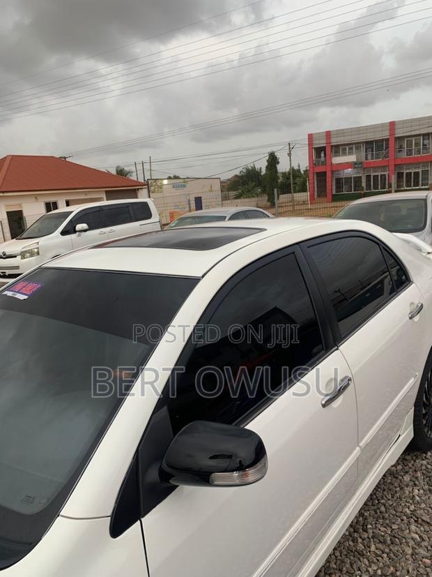 Toyota Corolla 2010 White