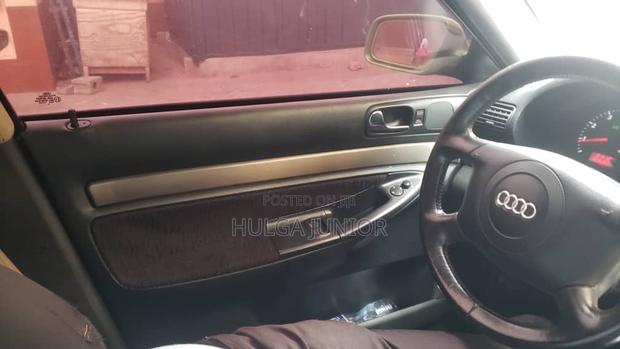 Audi A4 1.8 T 2003 Green