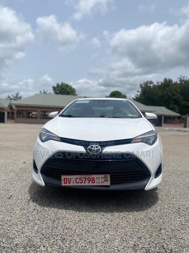 Toyota Corolla 2017 White