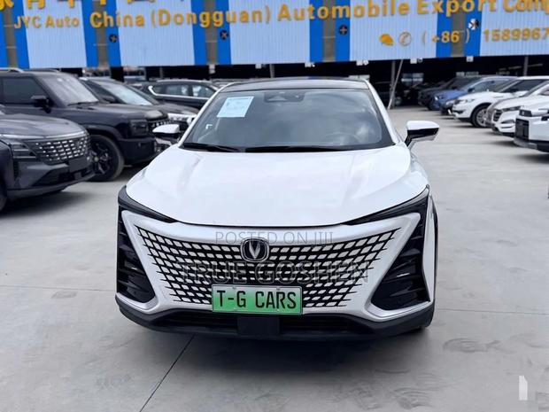 Changan UNI-T 1.5 FWD 2023 White