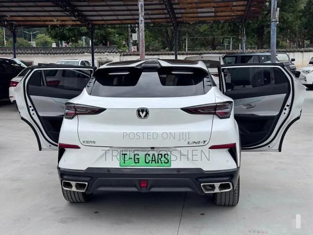 Changan UNI-T 1.5 FWD 2023 White