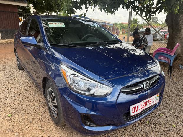 Hyundai Accent SE Sedan 2016 Blue
