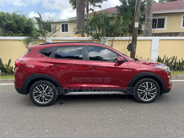 Hyundai Tucson Limited 2021 Red