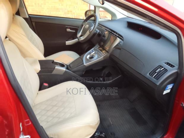 Toyota Prius Five 4dr Hatchback (1.8L 4cyl gas/electric hybrid CVT) Red