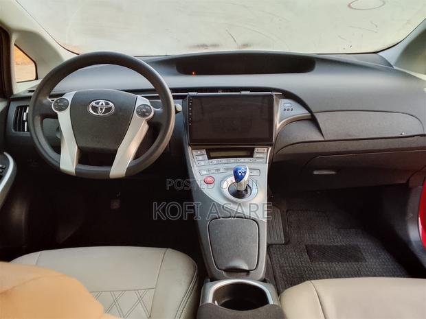 Toyota Prius Five 4dr Hatchback (1.8L 4cyl gas/electric hybrid CVT) Red
