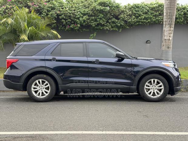 Ford Explorer Base 2021 Blue
