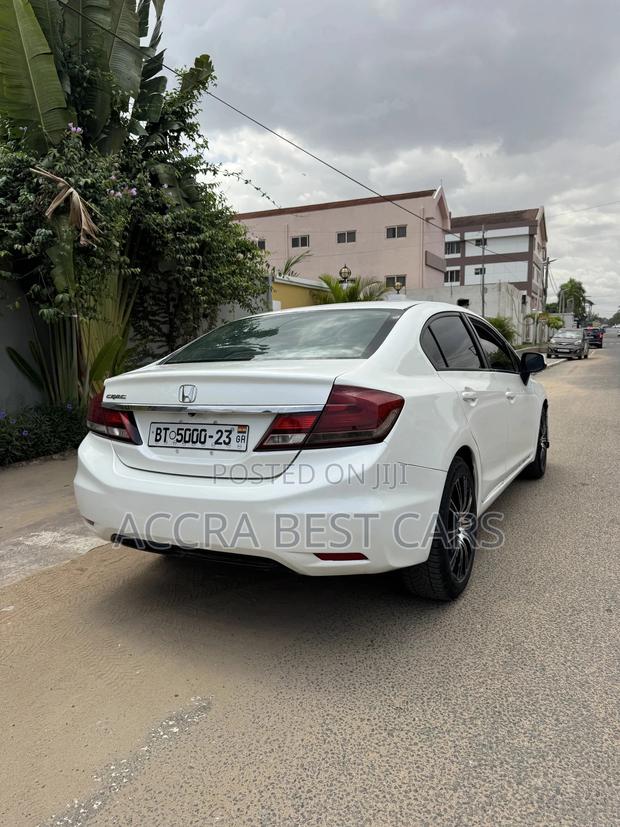 Honda Civic 2013 White