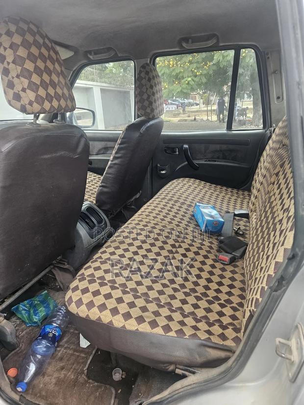 Mahindra Scorpio 2011 Silver