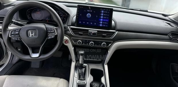 Honda Accord 2018 White