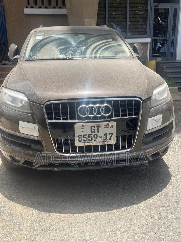 Audi Q7 3.0T Premium AWD quattro 2013
