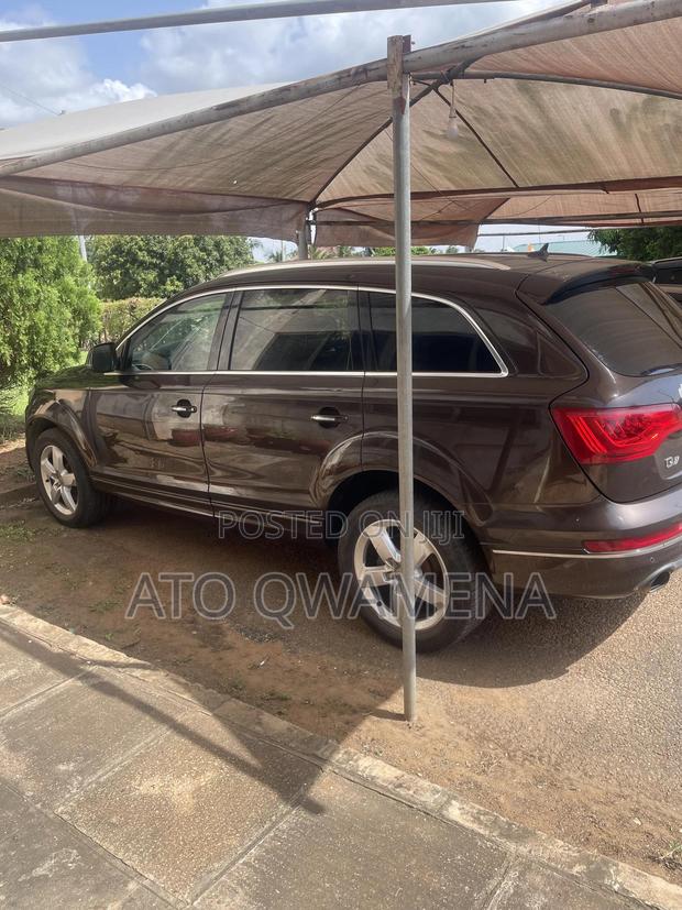 Audi Q7 3.0T Premium AWD quattro 2013