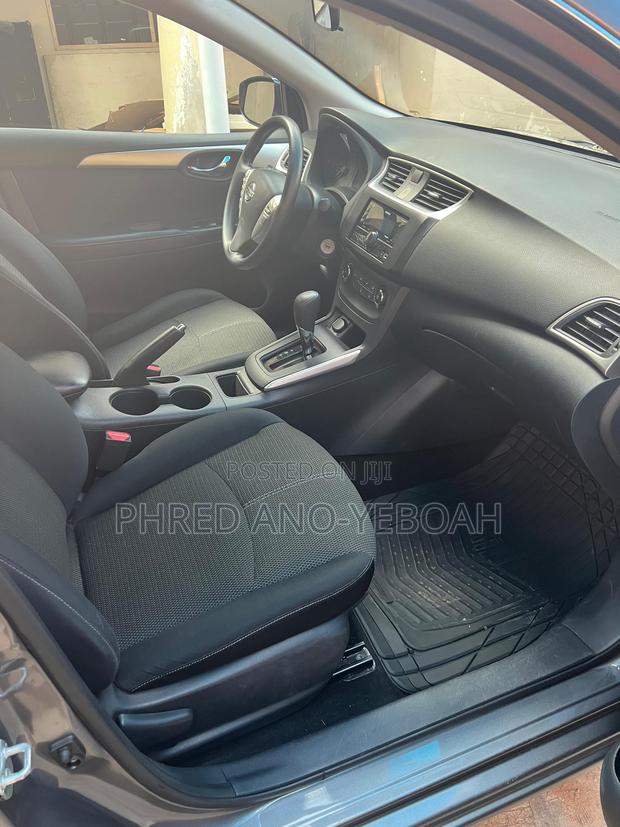 Nissan Sentra SR 2016 Gray
