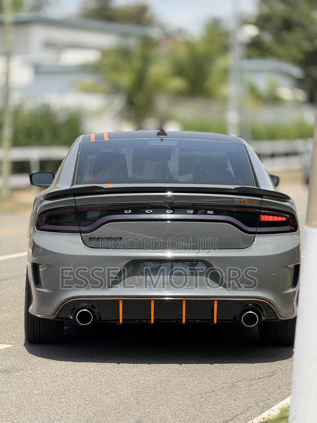 Dodge Charger Daytona 2024 Gray