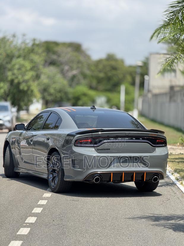 Dodge Charger Daytona 2024 Gray
