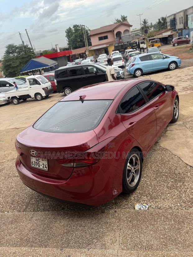 Hyundai Elantra SE Sedan FWD (1.8L 4cyl 6A) 2016 Red