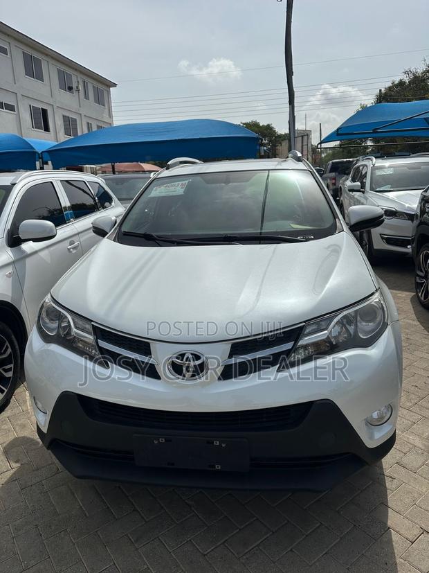 Toyota RAV4 2015 White