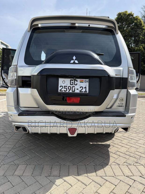 Mitsubishi Pajero V90 3.0 V6 GLS/GLX 2018 Gray