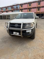 Toyota Hilux 2.5 D-4D 2007 Gray for sale